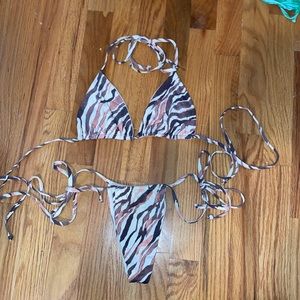 Frankie’s Bikini set